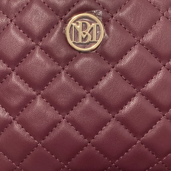 Badgley Mischka Diamond Quilted Clutch Wristlet NWT - Picture 2 of 5